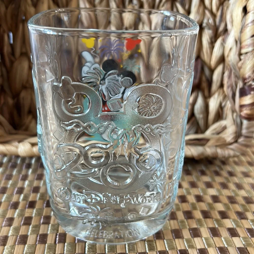 Walt Disney World McDonalds 2000 Commemorative Glass featuring Mickey Mouse